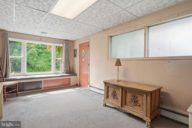58 TRAIL RD, Levittown, PA 19056