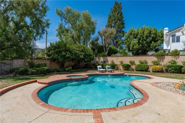 29534 Meadowmist Way, Agoura Hills, CA 91301