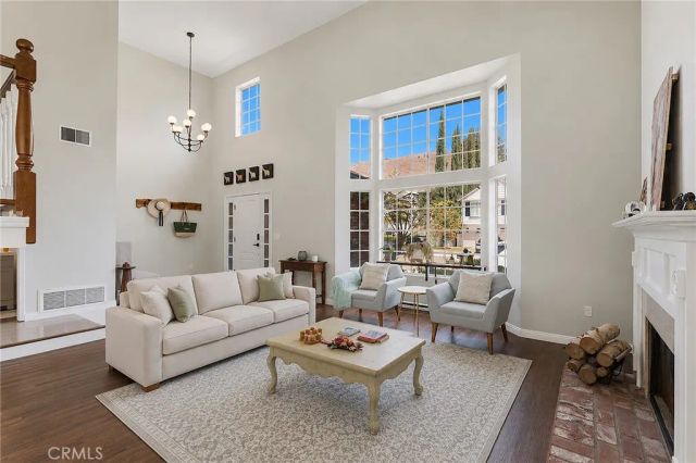 29534 Meadowmist Way, Agoura Hills, CA 91301