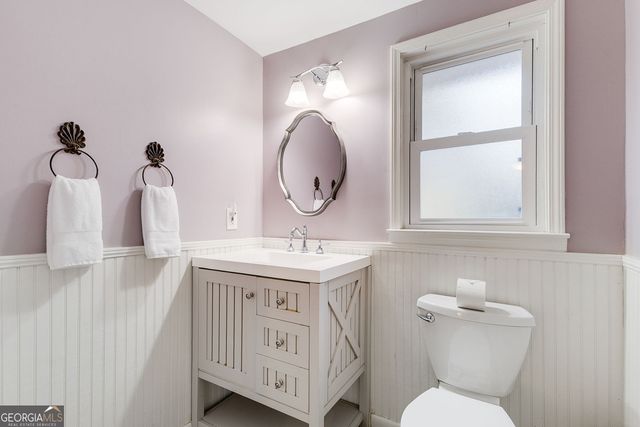 920 Vfw Drive, Stone Mountain, GA 30083