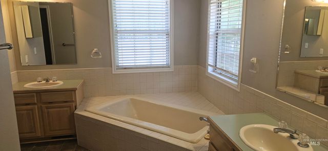 1741 Pomerelle Drive, Twin Falls, ID 83301