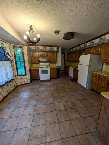 24 Cedar Creek Drive, Clarksville, AR 72830