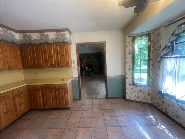 24 Cedar Creek Drive, Clarksville, AR 72830