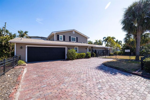 1392 MONTEREY BOULEVARD NE, St Petersburg, FL 33704