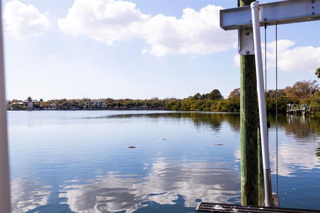 1392 MONTEREY BOULEVARD NE, St Petersburg, FL 33704