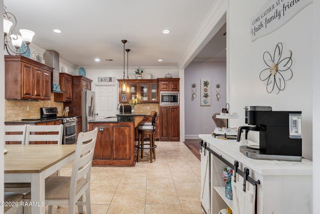 1353 Sawmill Highway, Breaux Bridge, LA 70517