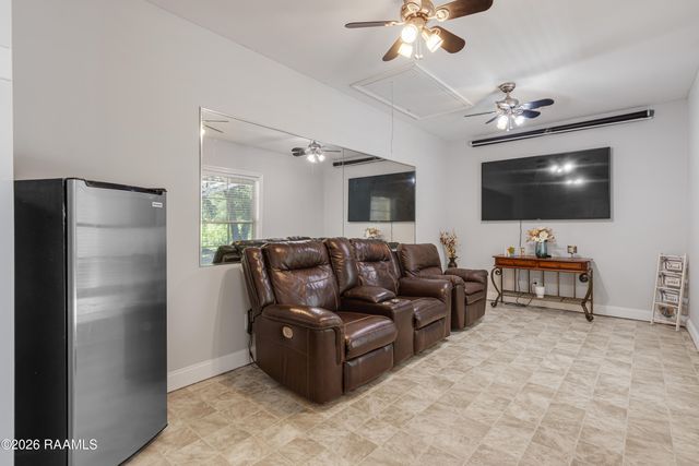 1353 Sawmill Highway, Breaux Bridge, LA 70517