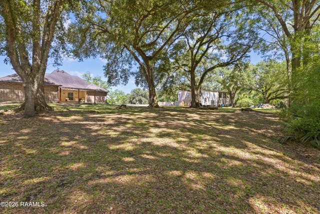 1353 Sawmill Highway, Breaux Bridge, LA 70517
