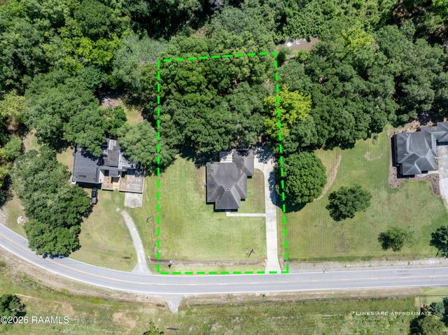 1353 Sawmill Highway, Breaux Bridge, LA 70517