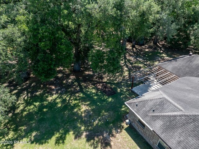 1353 Sawmill Highway, Breaux Bridge, LA 70517