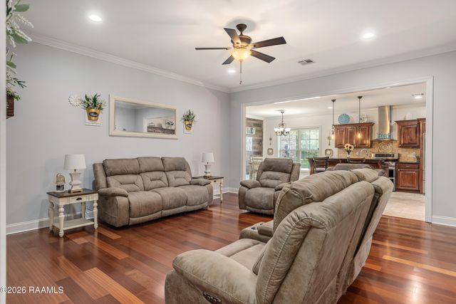 1353 Sawmill Highway, Breaux Bridge, LA 70517