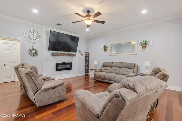 1353 Sawmill Highway, Breaux Bridge, LA 70517