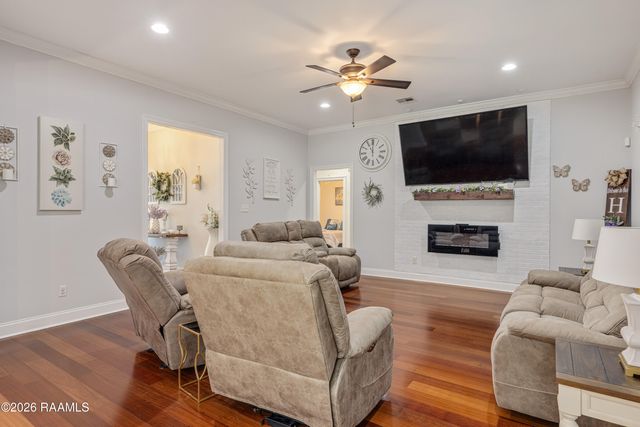1353 Sawmill Highway, Breaux Bridge, LA 70517