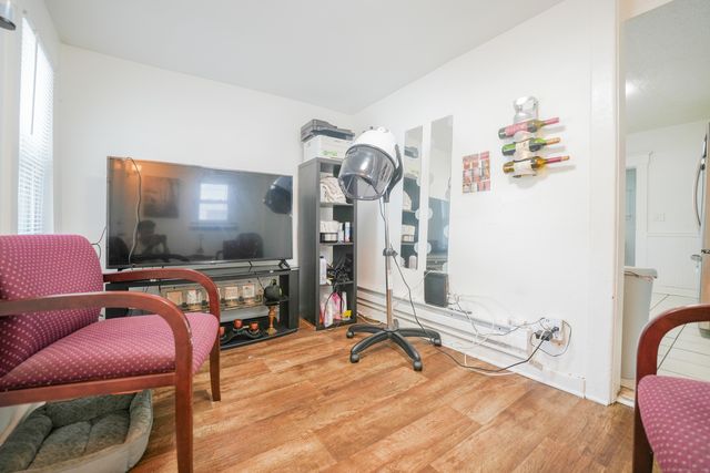 168 Pixlee Place, Bridgeport, CT 06610