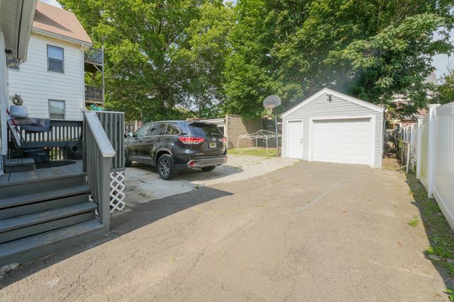 168 Pixlee Place, Bridgeport, CT 06610