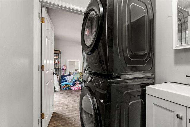 23 Magnolia St 2, Attleboro, MA 02703