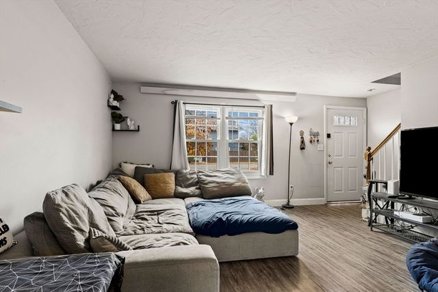 23 Magnolia St 2, Attleboro, MA 02703