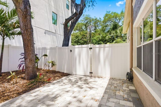 4811 BAYSHORE BOULEVARD 303, Tampa, FL 33611