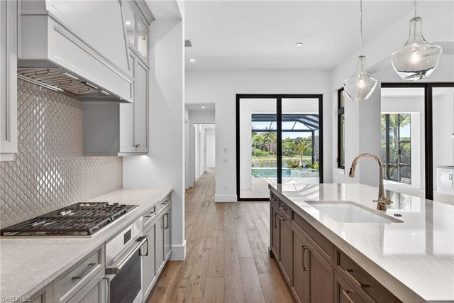 16803 Cabreo DR, Naples, FL 34110