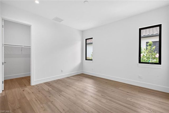 16803 Cabreo DR, Naples, FL 34110