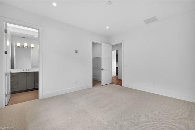 16803 Cabreo DR, Naples, FL 34110