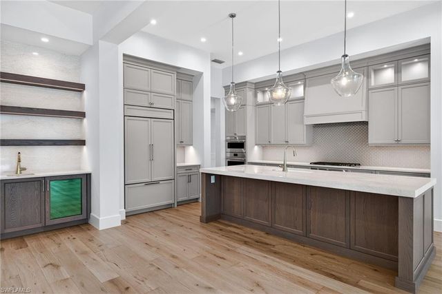 16803 Cabreo DR, Naples, FL 34110