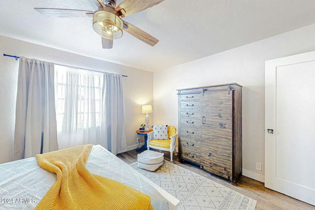 707 E UNIVERSITY Drive, Mesa, AZ 85203