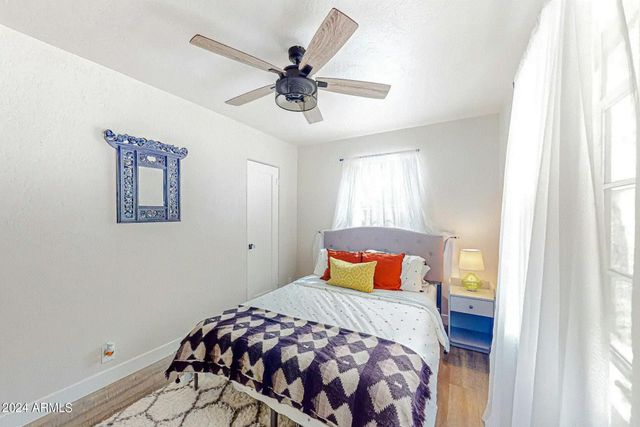 707 E UNIVERSITY Drive, Mesa, AZ 85203