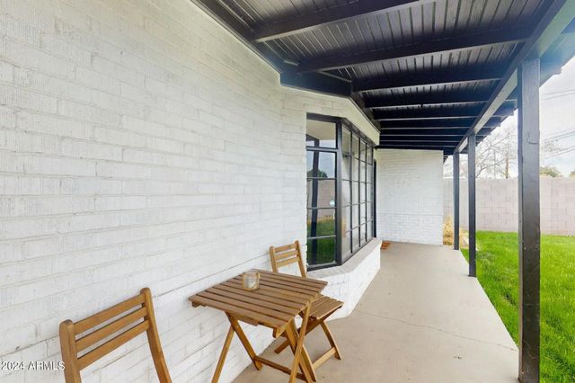 707 E UNIVERSITY Drive, Mesa, AZ 85203