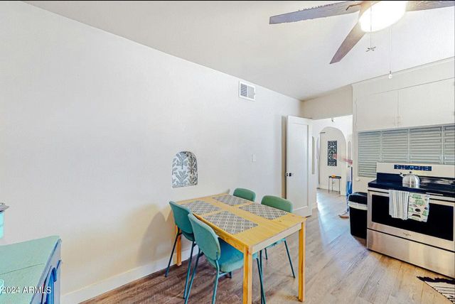 707 E UNIVERSITY Drive, Mesa, AZ 85203