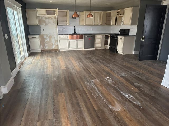 60 Highland Avenue, Cumberland, RI 02864