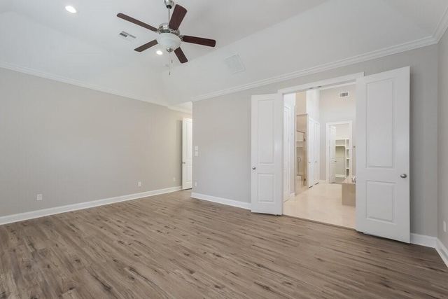 8724 Kempwood Drive, Houston, TX 77080