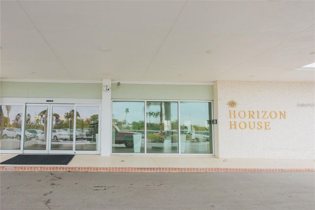 31 ISLAND WAY 703, Clearwater Beach, FL 33767