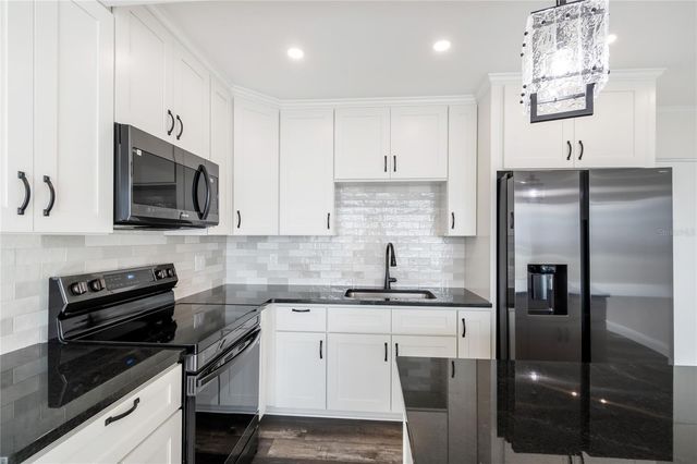 31 ISLAND WAY 703, Clearwater Beach, FL 33767