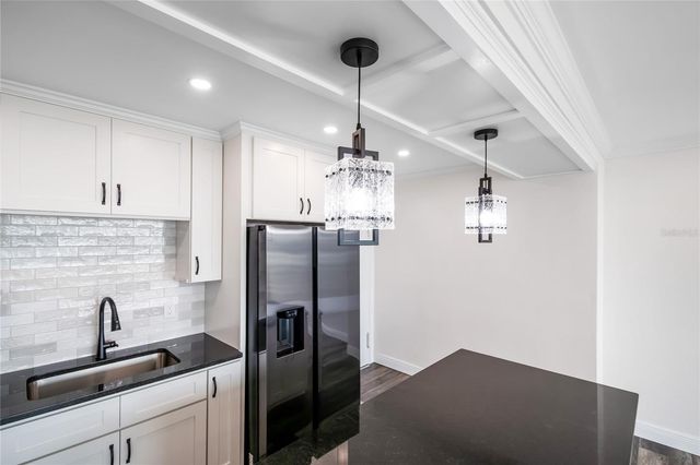 31 ISLAND WAY 703, Clearwater Beach, FL 33767