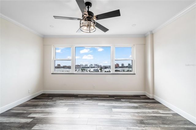 31 ISLAND WAY 703, Clearwater Beach, FL 33767