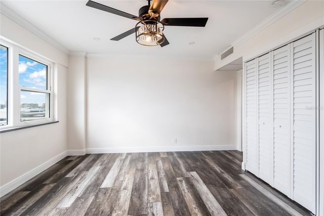 31 ISLAND WAY 703, Clearwater Beach, FL 33767