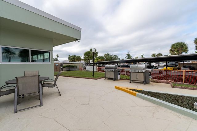 31 ISLAND WAY 703, Clearwater Beach, FL 33767