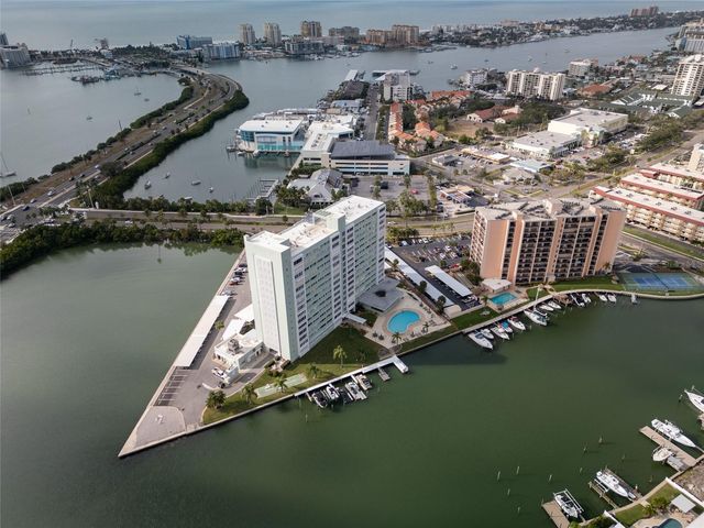 31 ISLAND WAY 703, Clearwater Beach, FL 33767