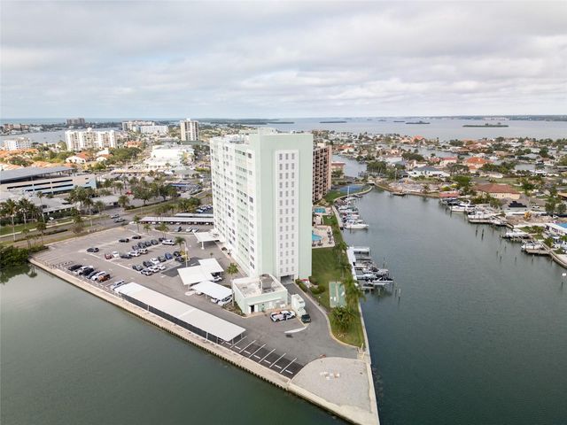 31 ISLAND WAY 703, Clearwater Beach, FL 33767