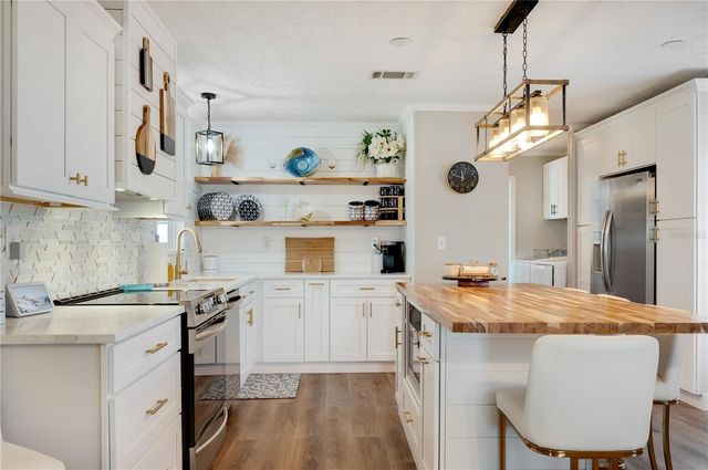 43 BEAVERKILL DRIVE, Lake Wales, FL 33853