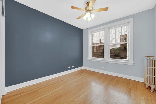 4834 W HENDERSON Street 1B, Chicago, IL 60641