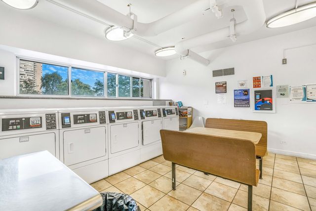 6171 N Sheridan Road 1804, Chicago, IL 60660