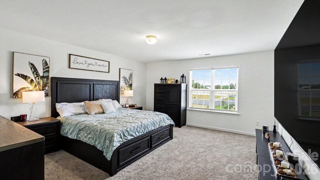 178 Wickham Court, Clemmons, NC 27012