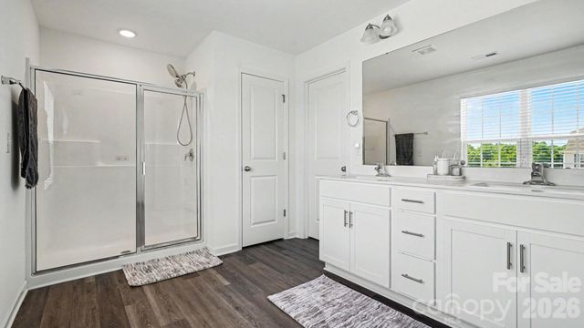 178 Wickham Court, Clemmons, NC 27012