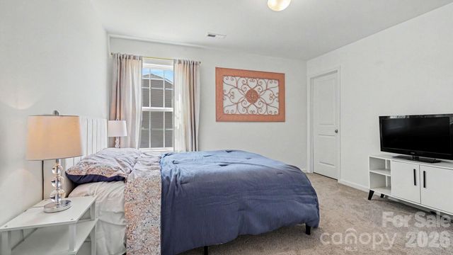 178 Wickham Court, Clemmons, NC 27012