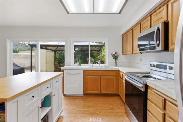 10466 Smoke River Court, Fountain Valley, CA 92708