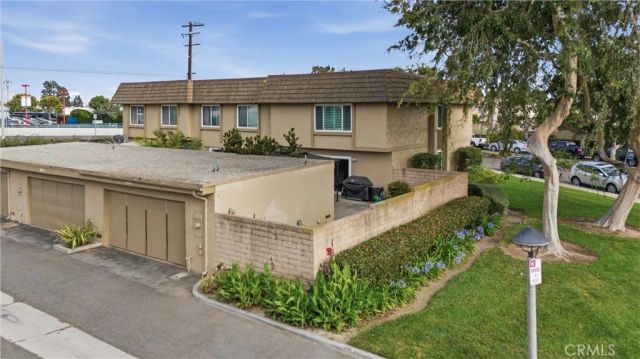 10466 Smoke River Court, Fountain Valley, CA 92708