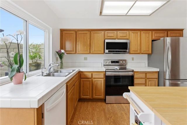 10466 Smoke River Court, Fountain Valley, CA 92708