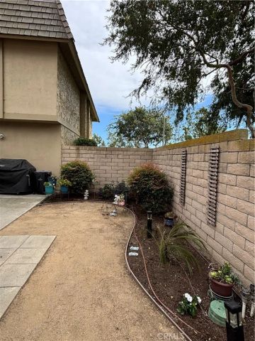 10466 Smoke River Court, Fountain Valley, CA 92708